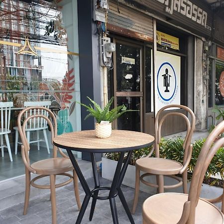 Aspira One Sutthisan Bangkok Exteriör bild