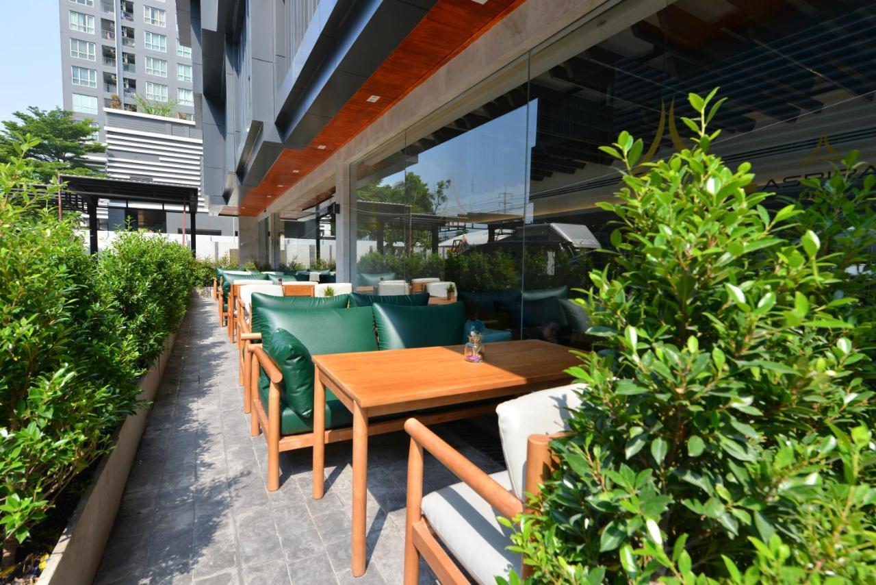 Aspira One Sutthisan Bangkok Exteriör bild